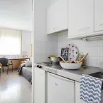 호스텔 Residencia Universitaria Resa Campus De Montilivi 지로나