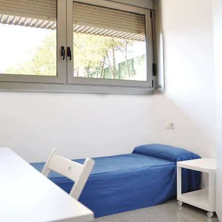 Residencia Universitaria Resa Campus De Montilivi Hostel