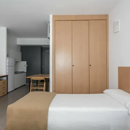 Residencia Universitaria Campus De Montilivi *